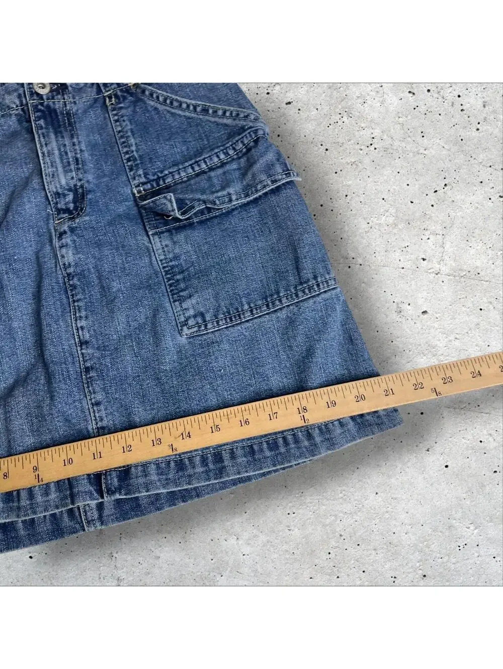 GAP Surplus Womens Denim Y2K Mini Skirt Flap Pockets Size 10